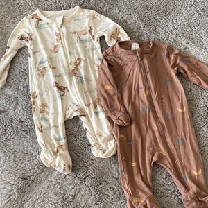 Modern Moments Gerber Sleepers Newborn Horses & Chickens One Pieces